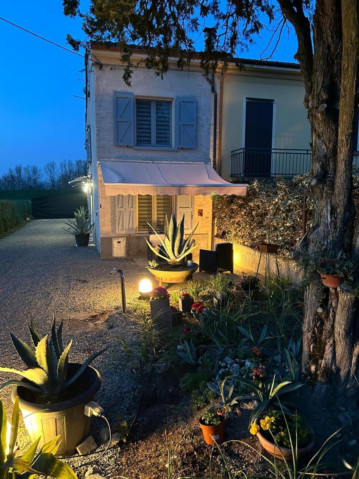 Fontanelle di Roccabianca B&B Il Gelsomino מראה חיצוני תמונה